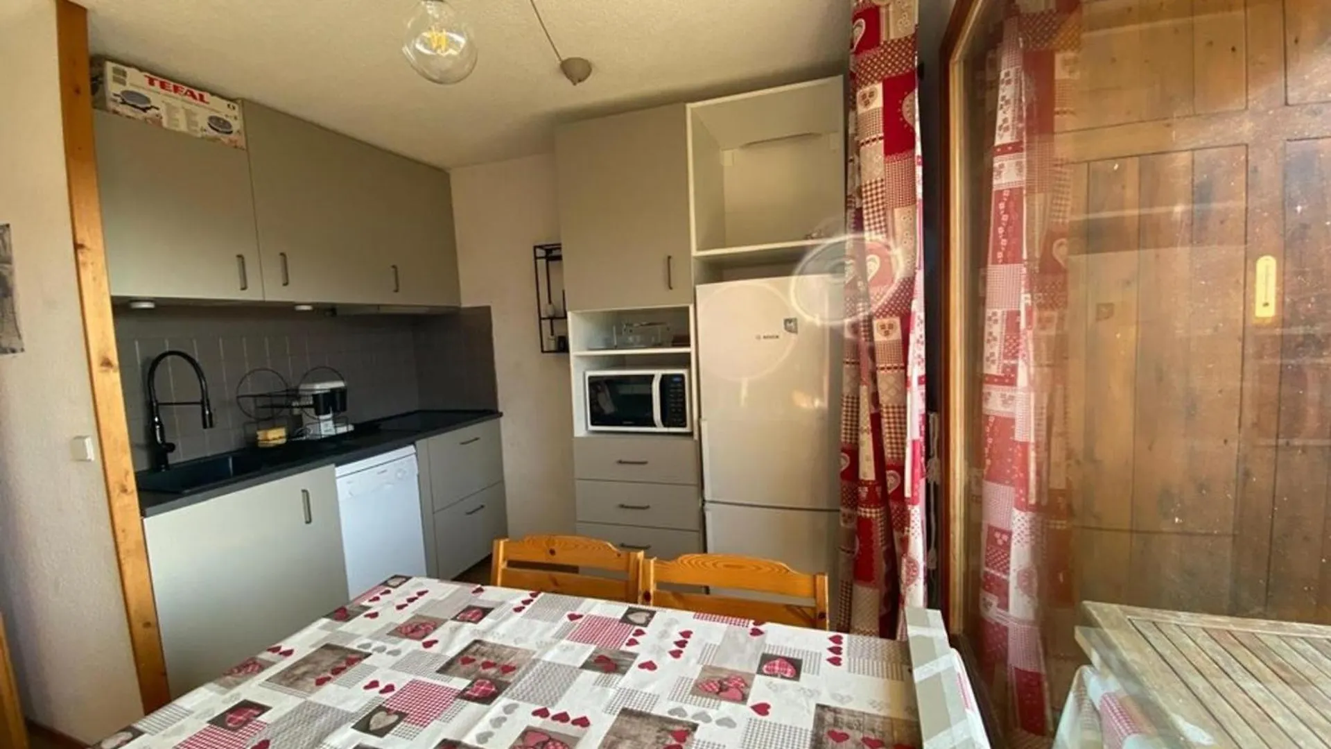 Appartement Confortable 4 Pers., Proche Pistes Et Commerces, Parking, Balcon Sud-Ouest, Animaux Admis - Fr-1-733-91 クレスト・ヴォラン アパート